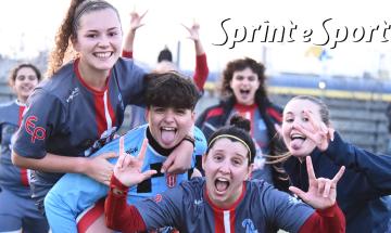 Promozione Femminile, Borgo Vittoria-Racco 86 1-2: l'esultanza delle cuneesi a fine partita (foto Cassarà)