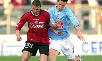 Dal cemento di Siracusa alla Supercoppa Europea: storia di un terzino che ha costruito una carriera da 300 presenze in A sulla fatica, dimostrando che il talento senza fame &egrave; solo un accessorio