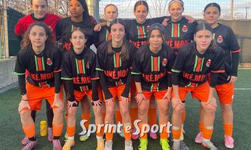 In foto il Venaria Under 15 Femminile, protagonista di una partita pazzesca con il Toro all'esordio nell'Interregionale