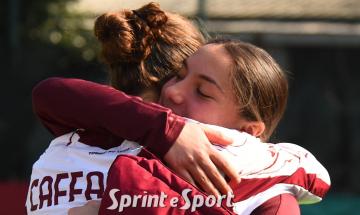 SERIE C FEMMINILE: Toro - Tharros 5-0, l'abbraccio tra Claudia Caffaratto e Alessia Scolamiero