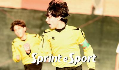 Under 14 Provinciali Torino, Girone C, Sant'Ignazio-Carrara 4-0: l'esultanza di Mattia Taborre, capocannoniere del campionato con 16 reti (foto Cassar&agrave;)