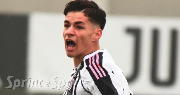 &ldquo;Bianconero per Mandžukić&rdquo;: la scalata di Riccardo Paonessa, il 9 che trasforma i numeri in storie