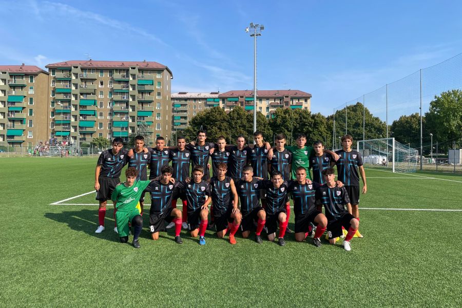 Tutti i ragazzi del Real Milano under 19, nettamente vittoriosi sul Sesto under 19 nella prima di Coppa Italia.