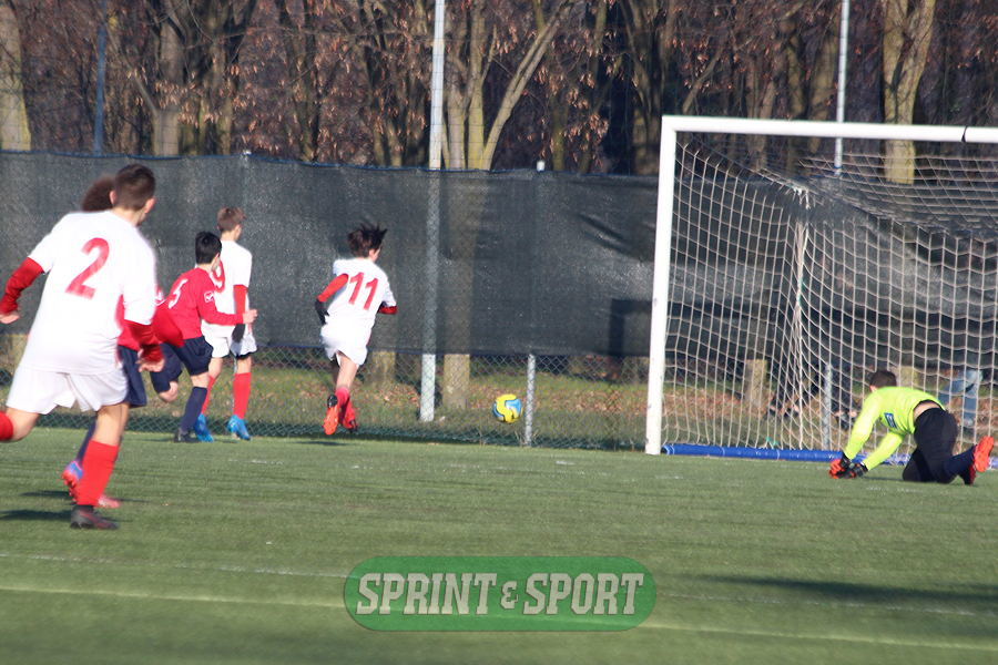 Galli salta il portiere e deposita in rete il gol della vittoria