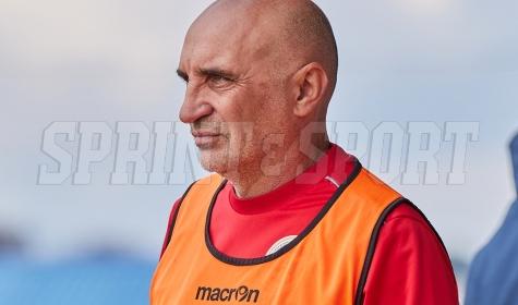 Claudio Perotti, allenatore della Pastorfrigor Stay capolista