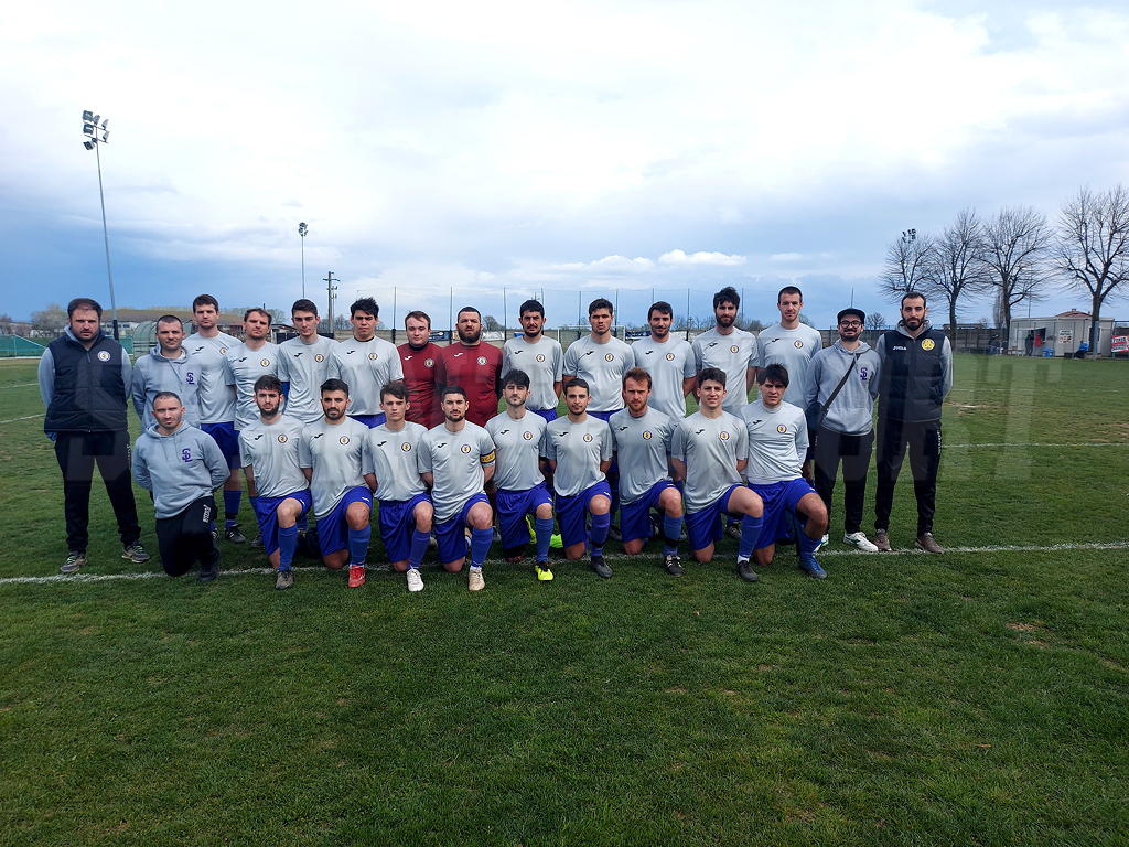 La foto di squadra del San Luigi Santena