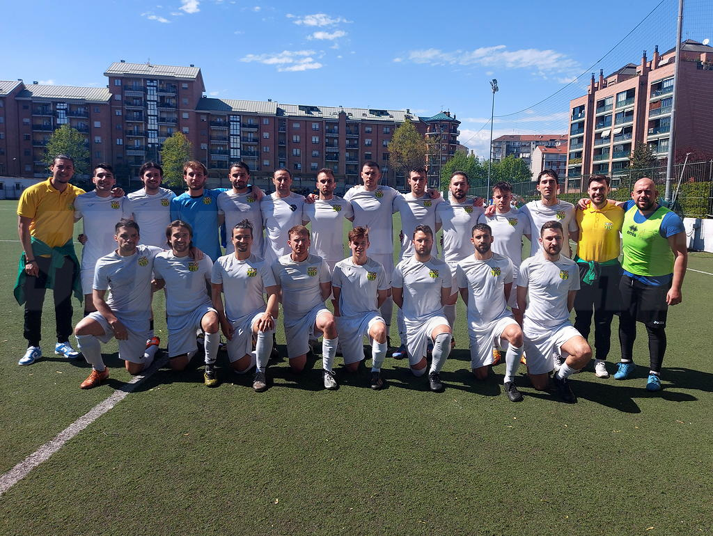 Foto di squadra del KL Pertusa