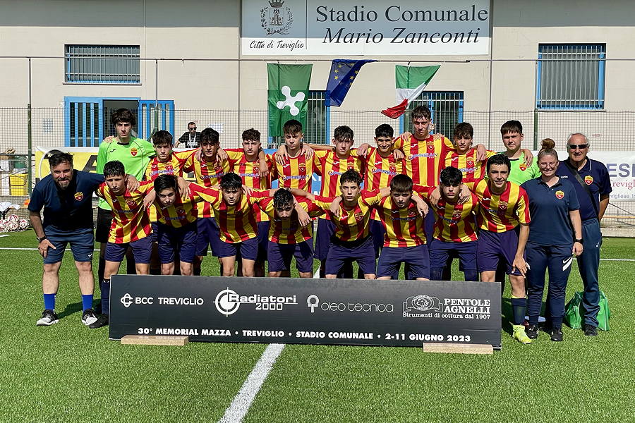 I giallorossi dello Scanzorosciate guidati dall'allenatrice Palladini.