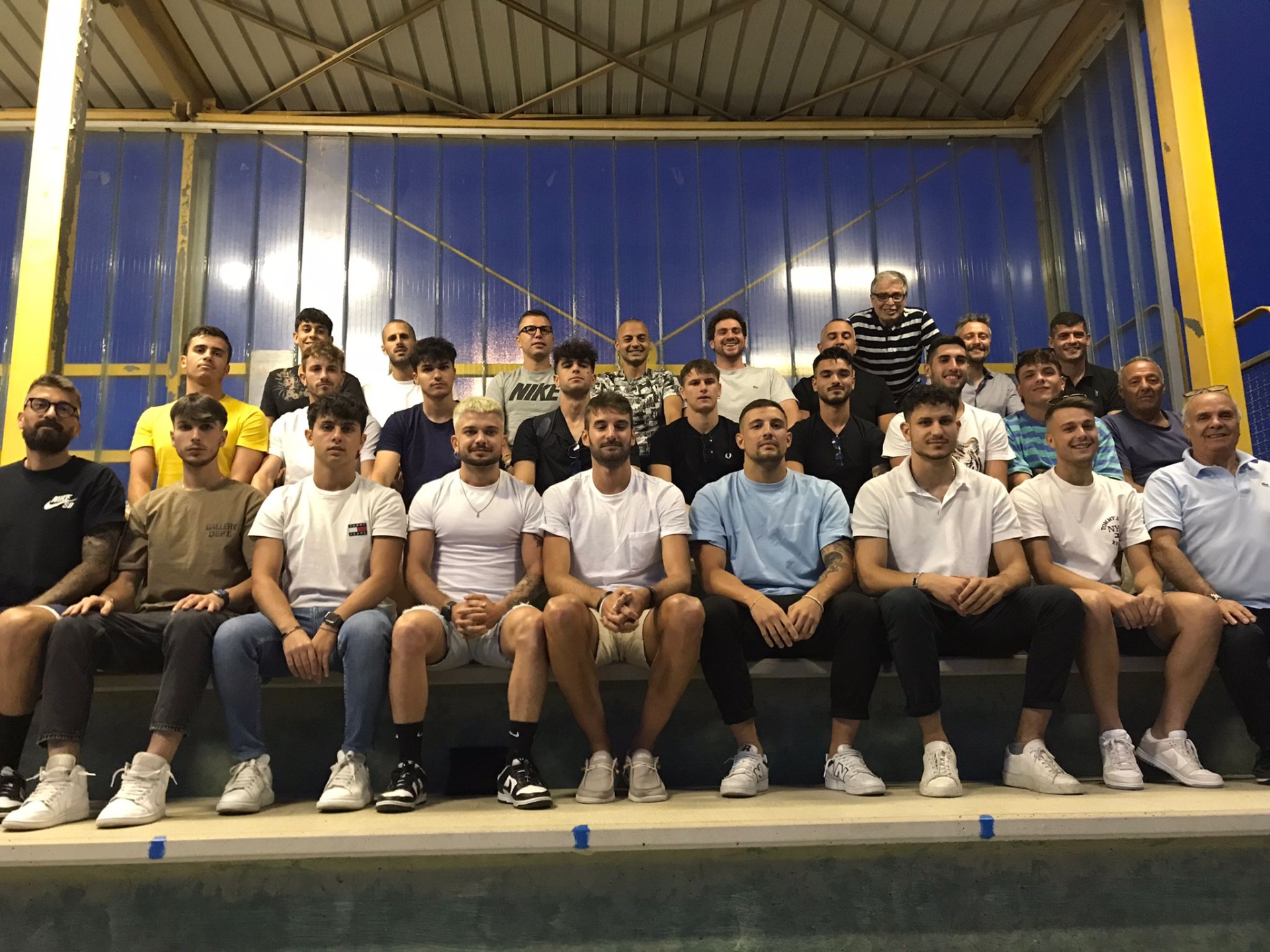 Foto di squadra della Bosconerese