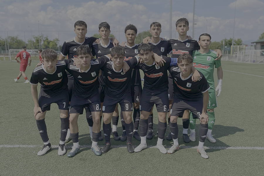 Gli ospiti della Virtus Entella in maglia nera