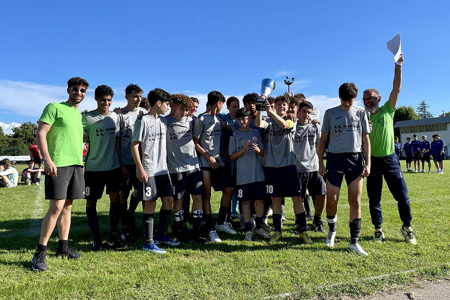 I secondi classificati al Memorial Modanesi, i biancorossi del Caravaggio