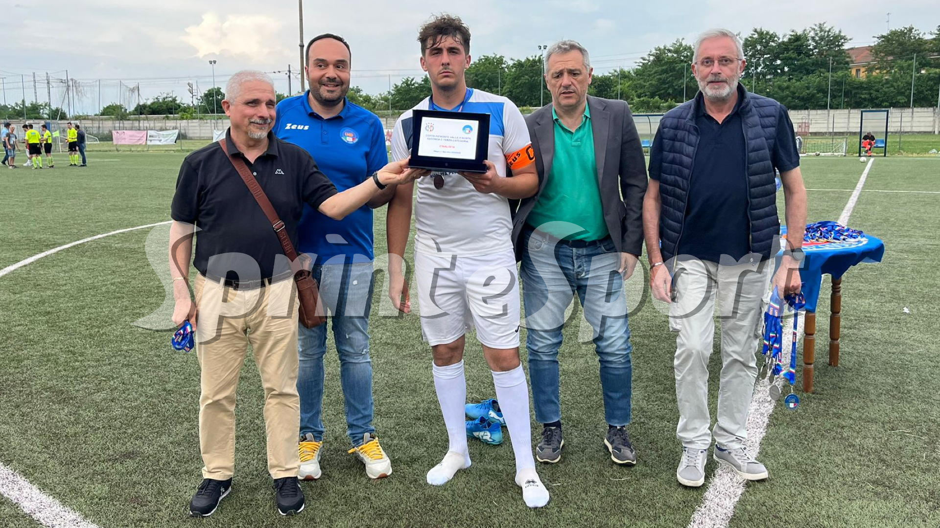 COPPA SECONDA TERZA CATEGORIA PIEMONTE ESIO CALLIANO premiazione Calliano