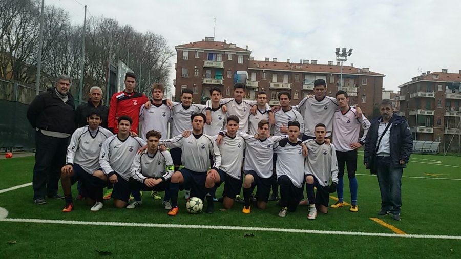 Le pantere dell'Aprile 81 posano prima del fischio d'inizio