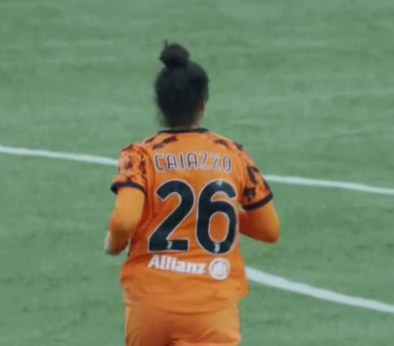 Sara Caiazzo all'esordio