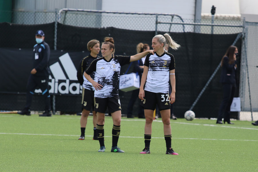 Aurora Galli (a sinistra)